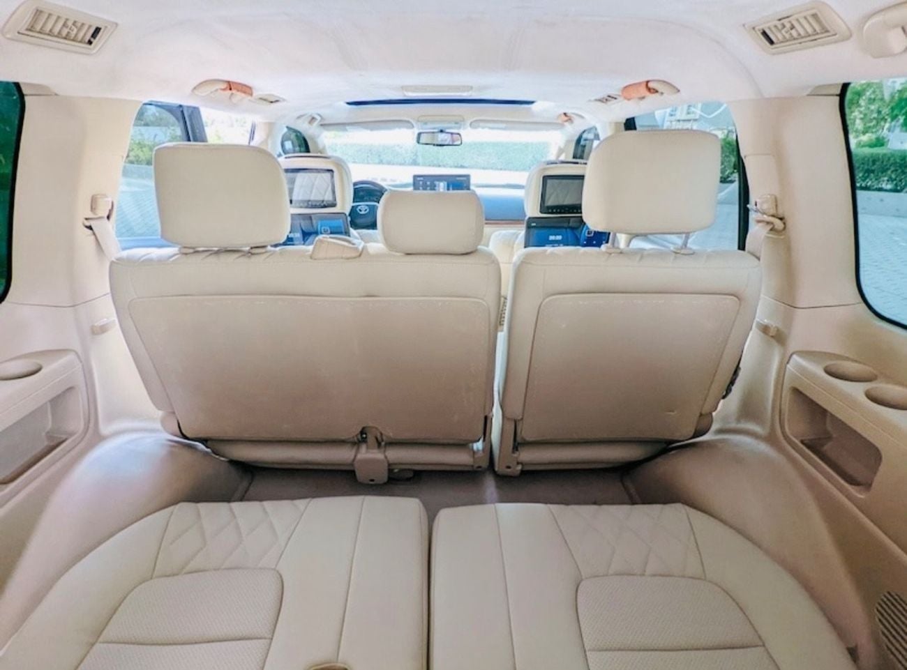 Toyota Land Cruiser GXR 60th Anniversary 4.0L Toyota landcuriser Years 2016 GXR V6 full option 4.0L upgrade interior & e