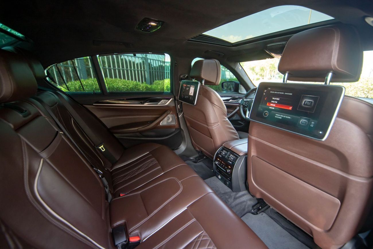 بي أم دبليو ألبينا BMW ALPINA B5 BITURBO 2018 – GCC Specs – Only 60,000 KM  4.4L V8 Twin-Turbo producing 608 HP & 800 N