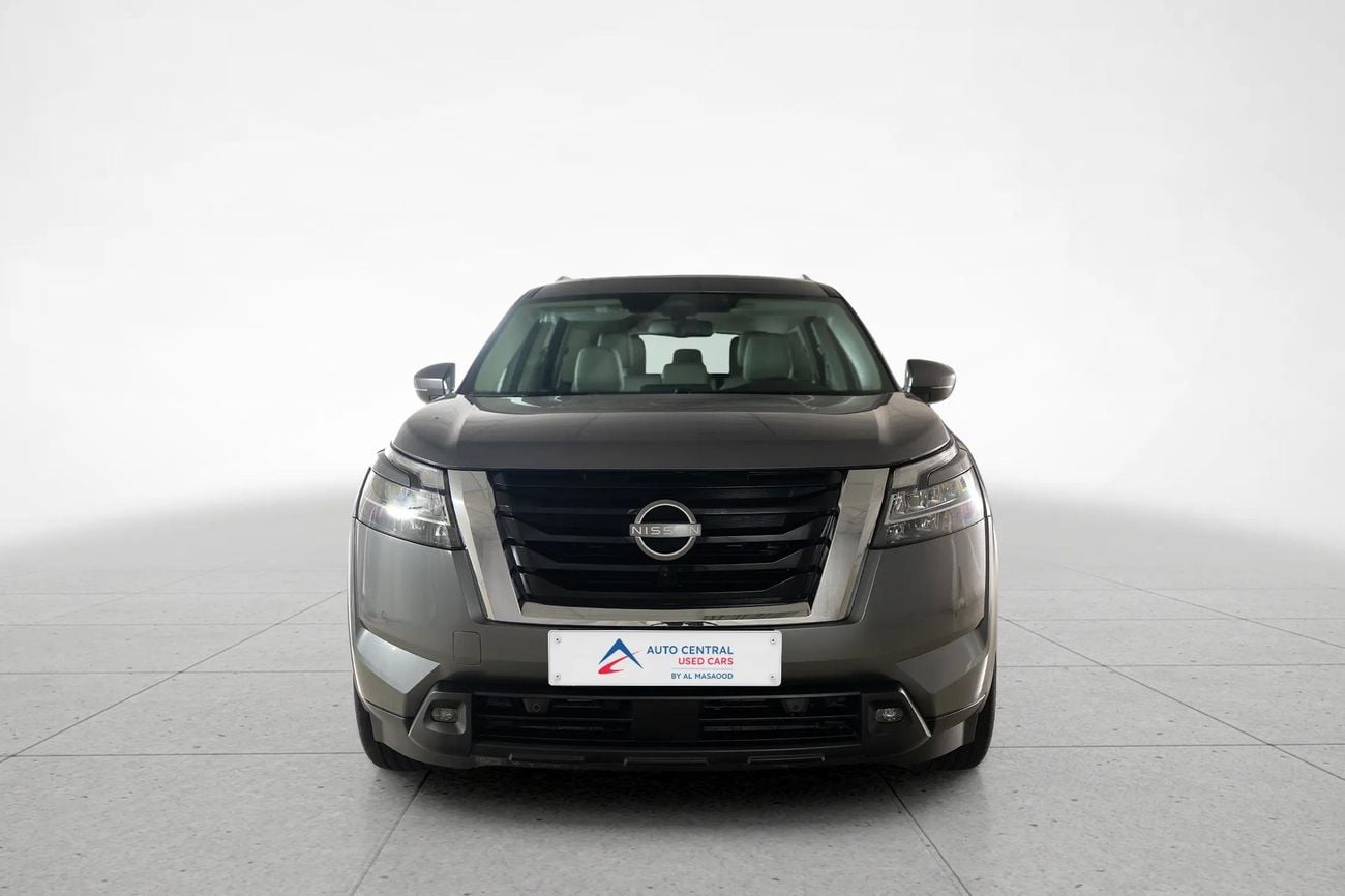 Nissan Pathfinder SV 3.5