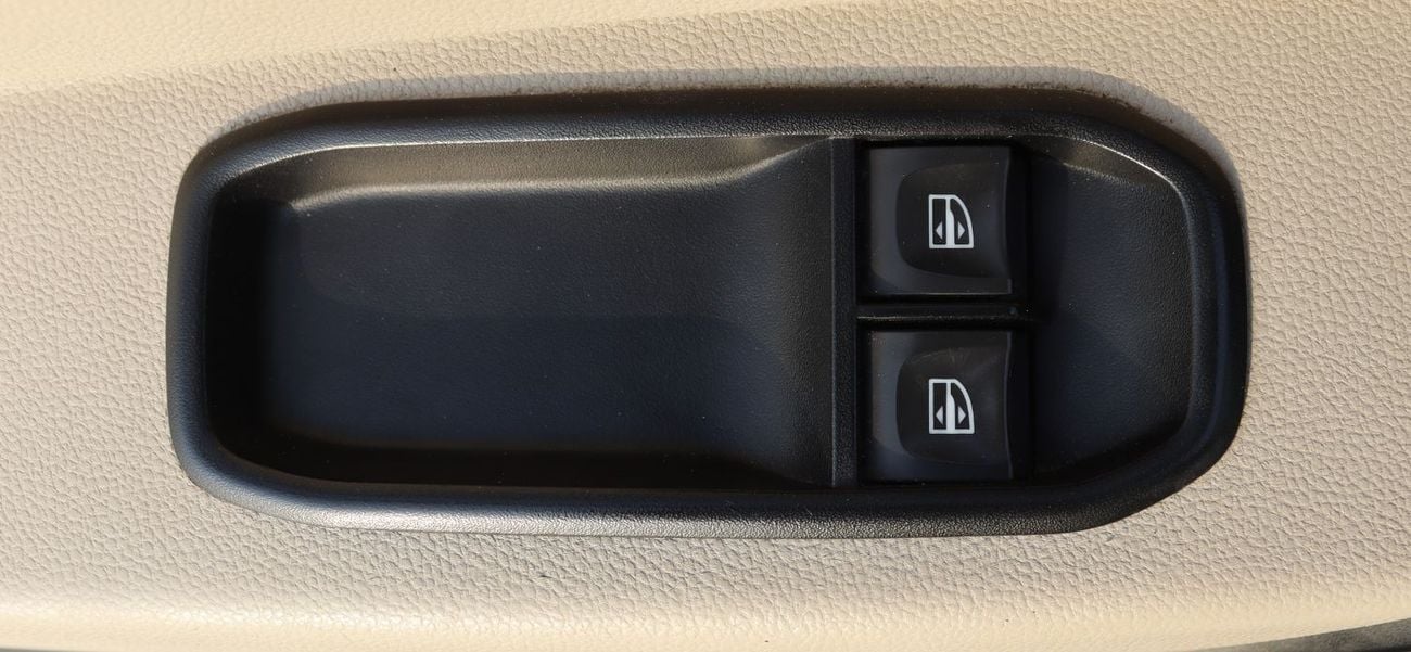 رينو داستر رينو داستر2021خليجى  بحاله ممتازه بمحرك 2.0L ممشى 79000كم وبسعر 31000درهم