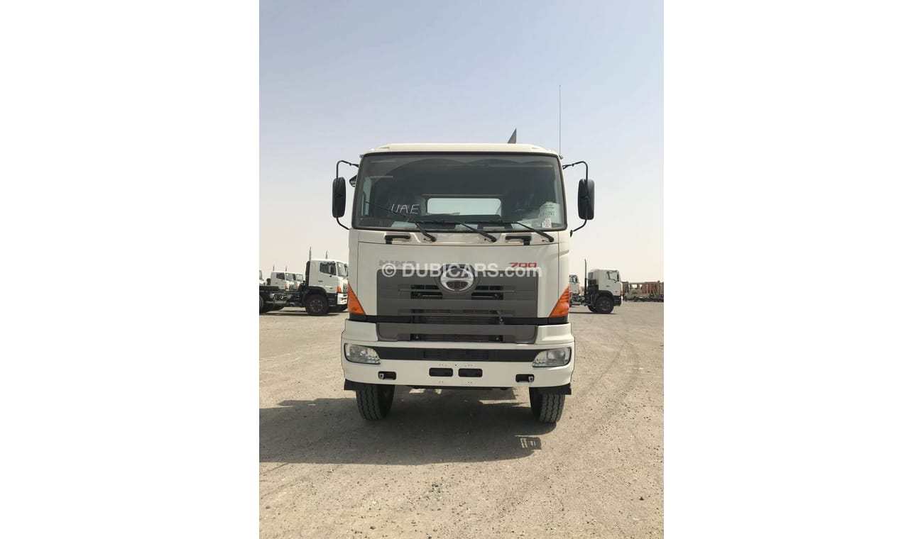 Hino 700 Series 4041 Chassis , 30 Ton