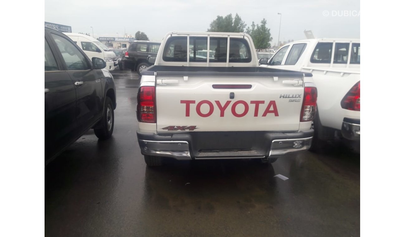 Toyota Hilux FULL OPTION PETROL