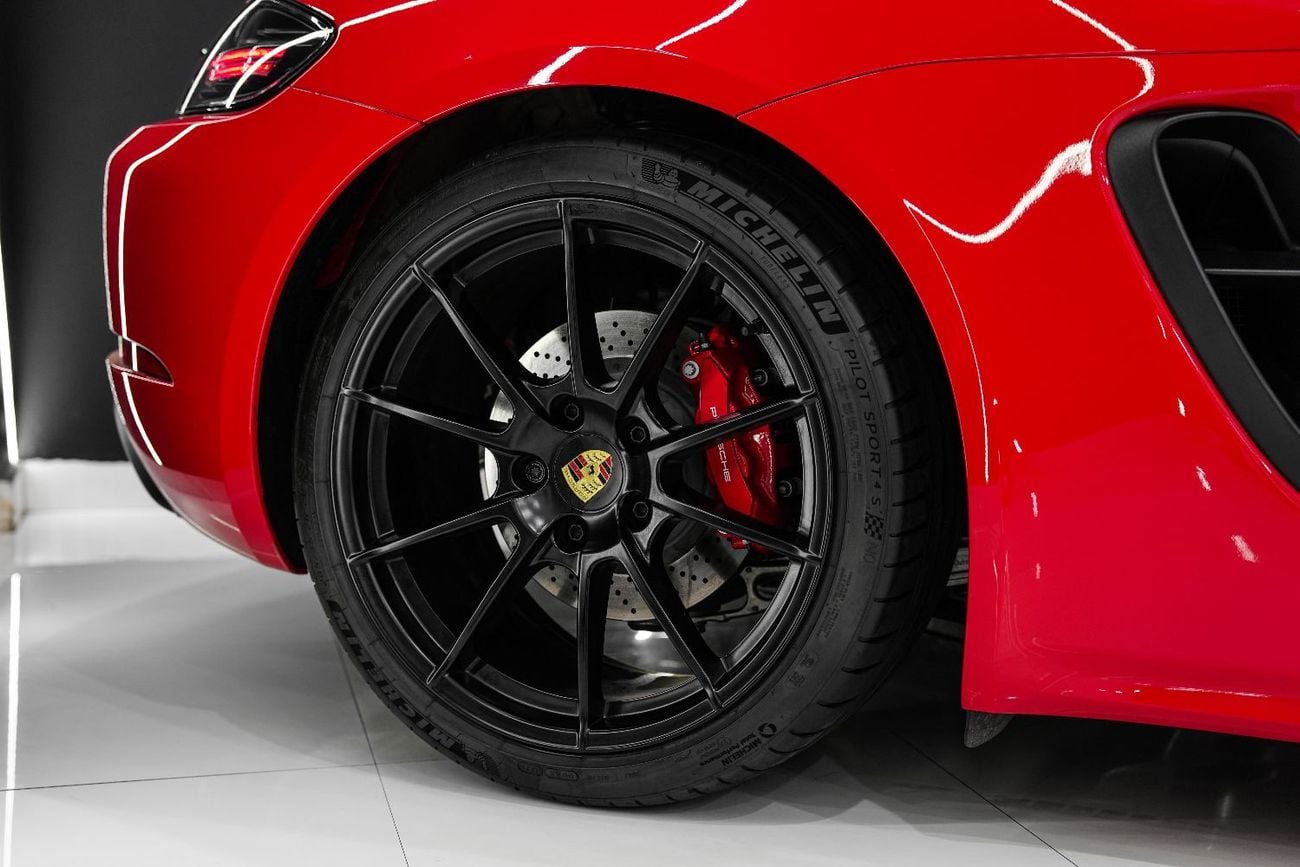 Porsche 718 Boxster GTS 4.0L A/T Sport Chrono Package, Carbon Interior, Very Low KM, Dealer Warranty