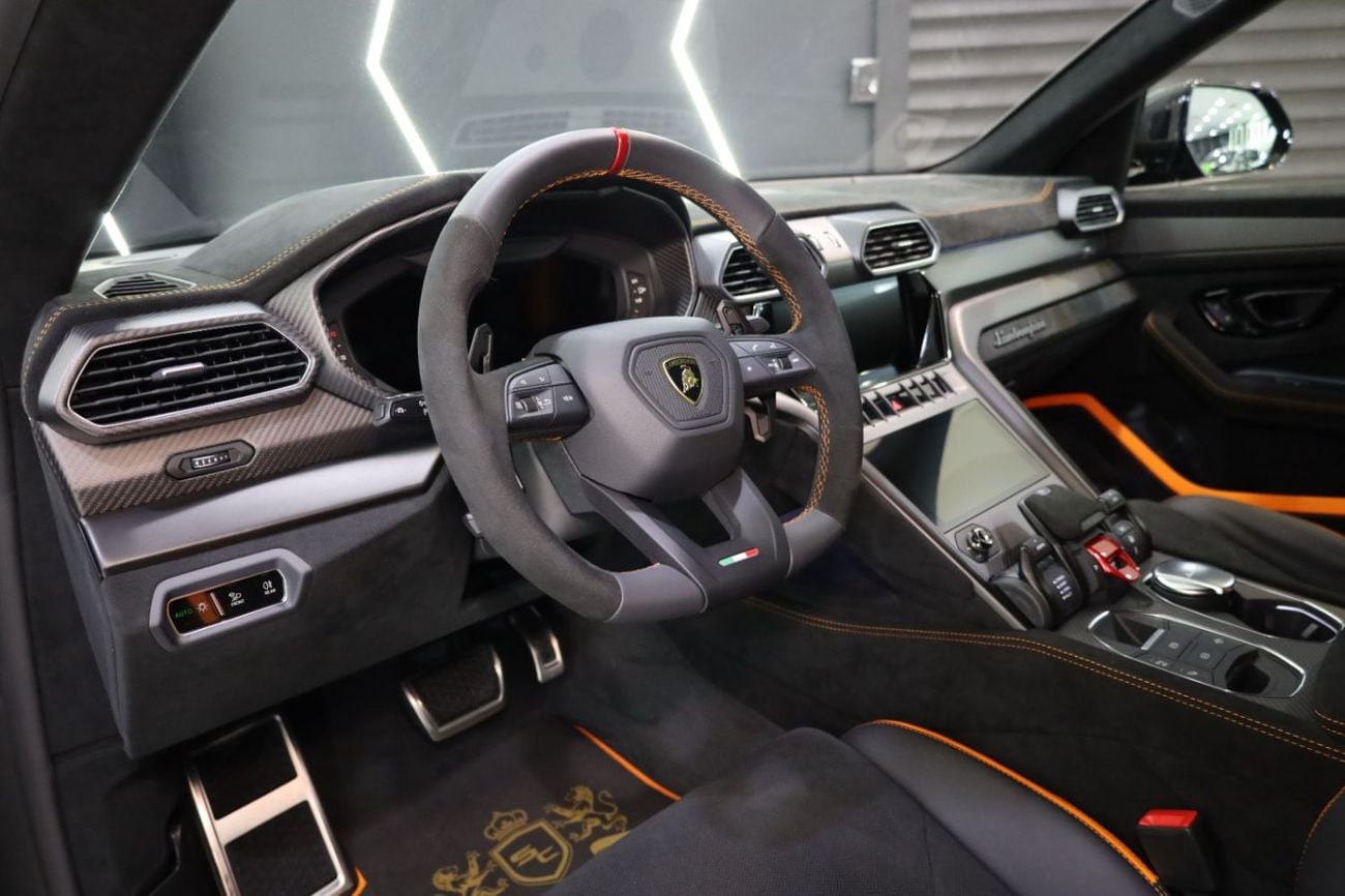 Lamborghini Urus PERFORMANTE , Full Carbon Fiber Pack, Individual Rear Seats, Dealer Warranty!!