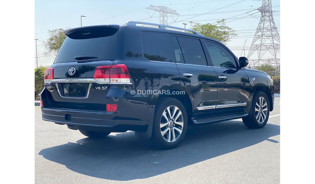 Toyota Land Cruiser VXR GCC SPEC UNDER WARRANTY