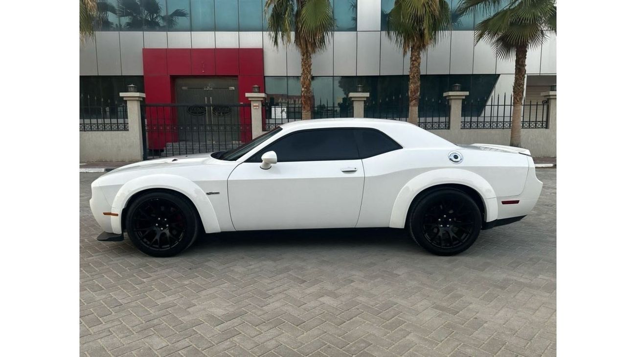 دودج تشالينجر R/T بلس