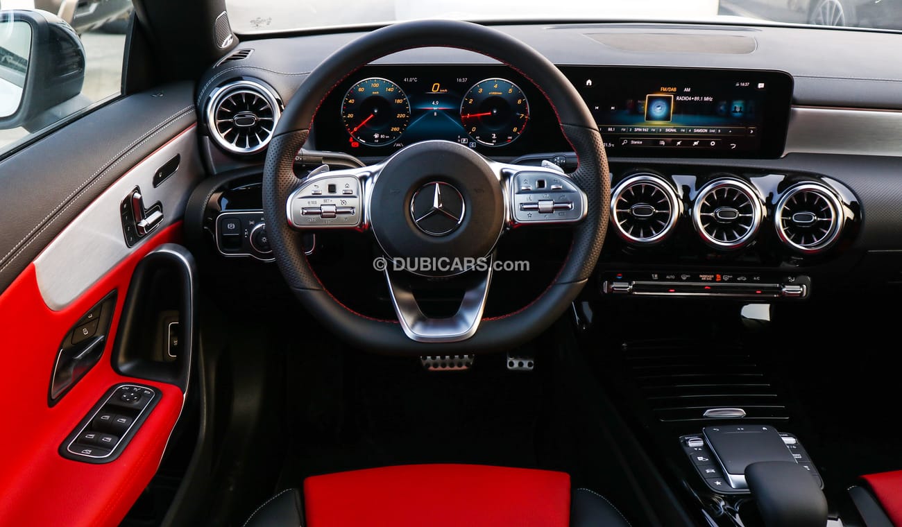 Mercedes-Benz CLA 200