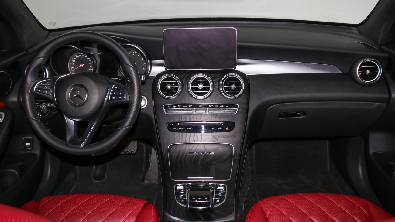 Mercedes-Benz GLC 300 AMG