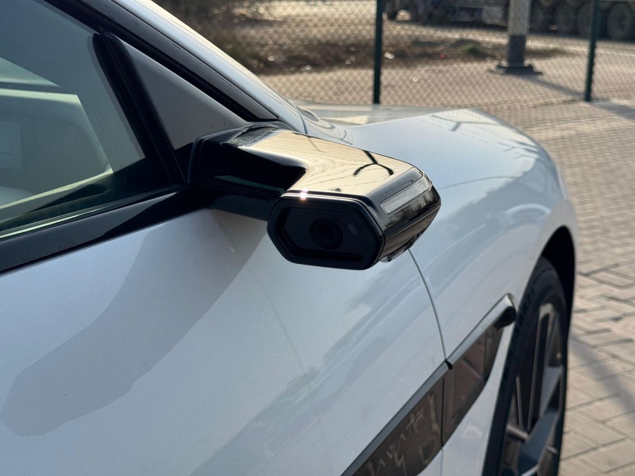 أفاتر 12 Performance AWD