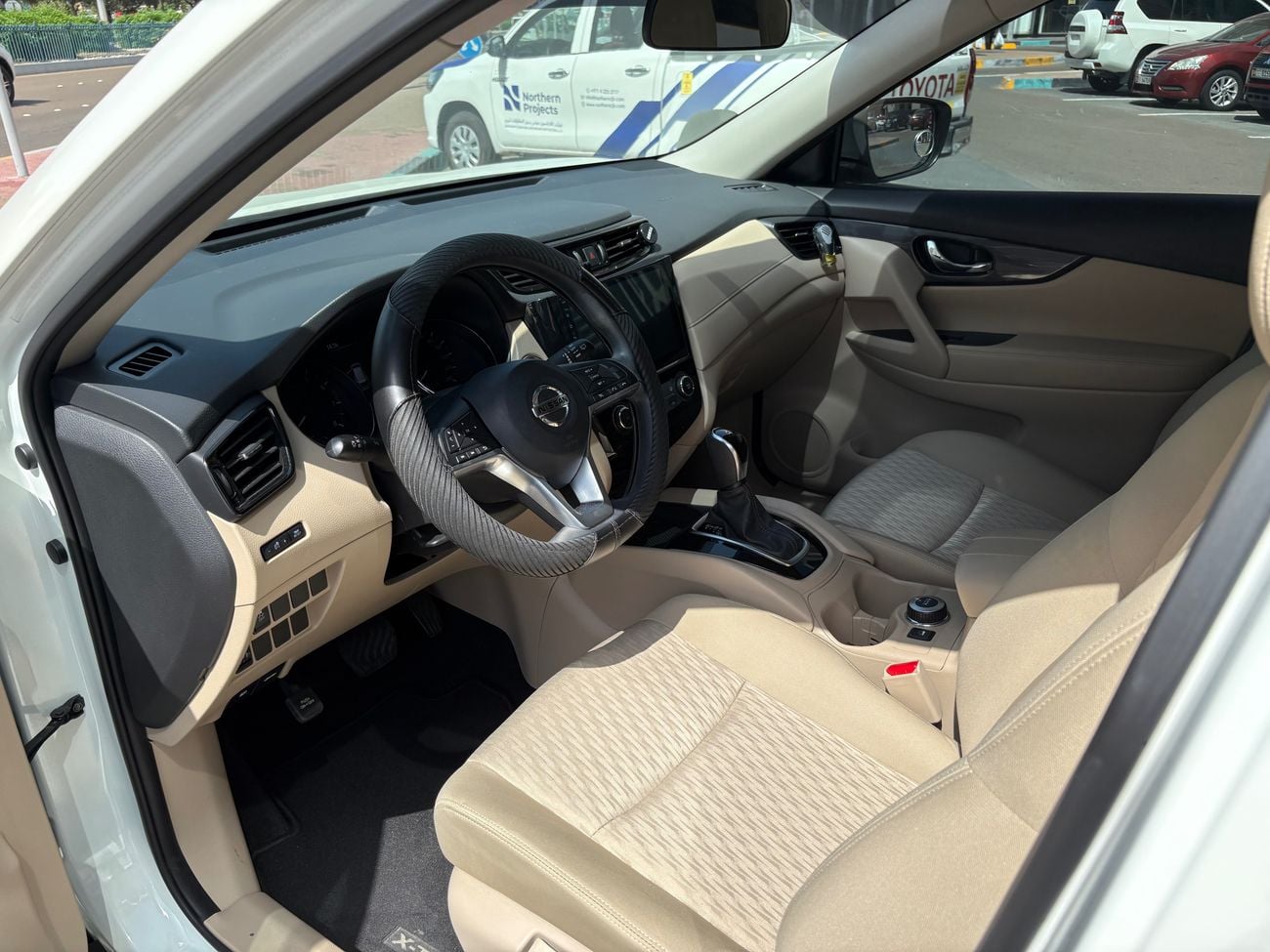 نيسان إكس تريل S 2.5L 4WD (5 Seater)