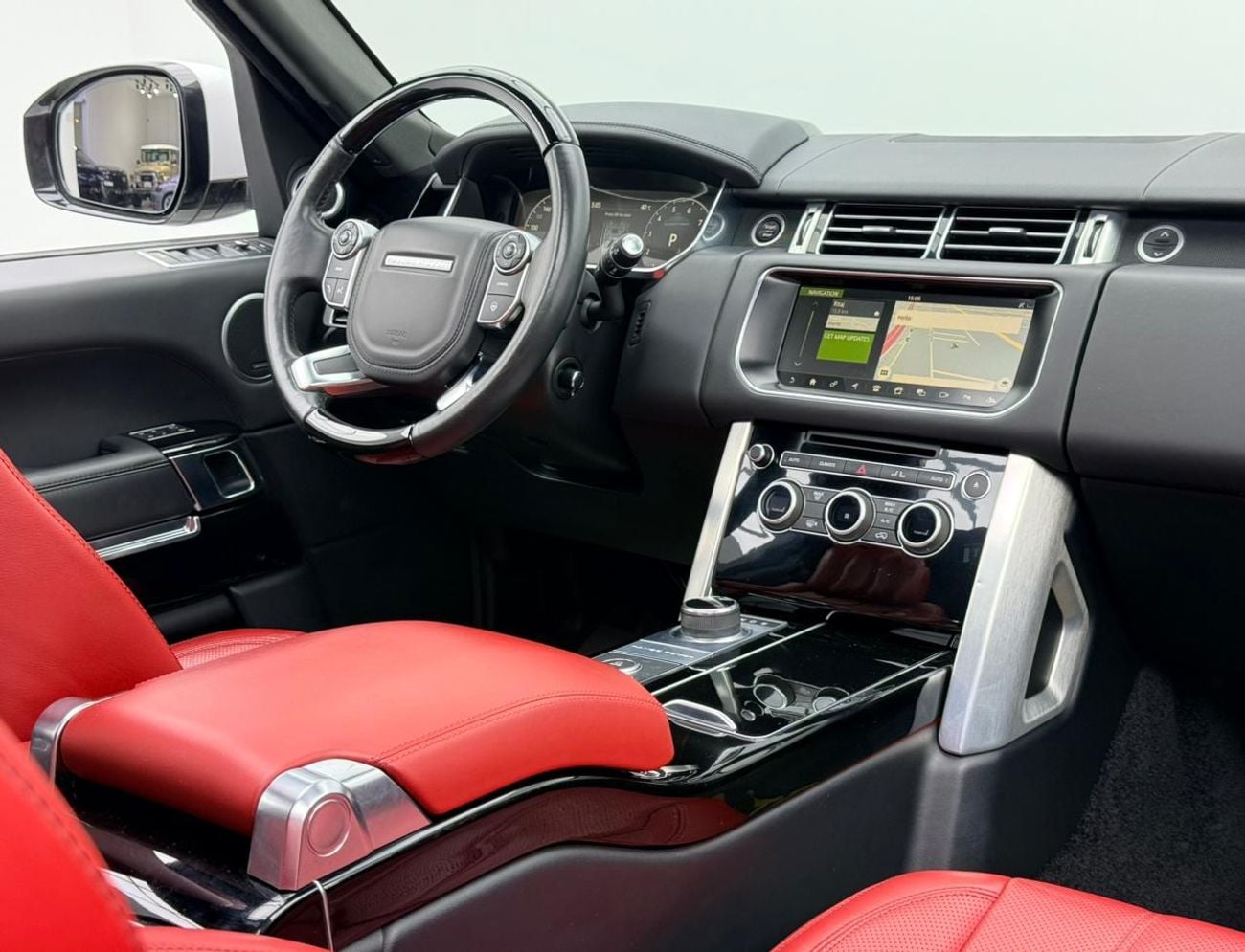 لاند روفر رينج روفر 2017 Range Rover Vogue SE Supercharged, 2026 RR Warranty, 2029 RR Service Pack, Fully Loaded, GCC