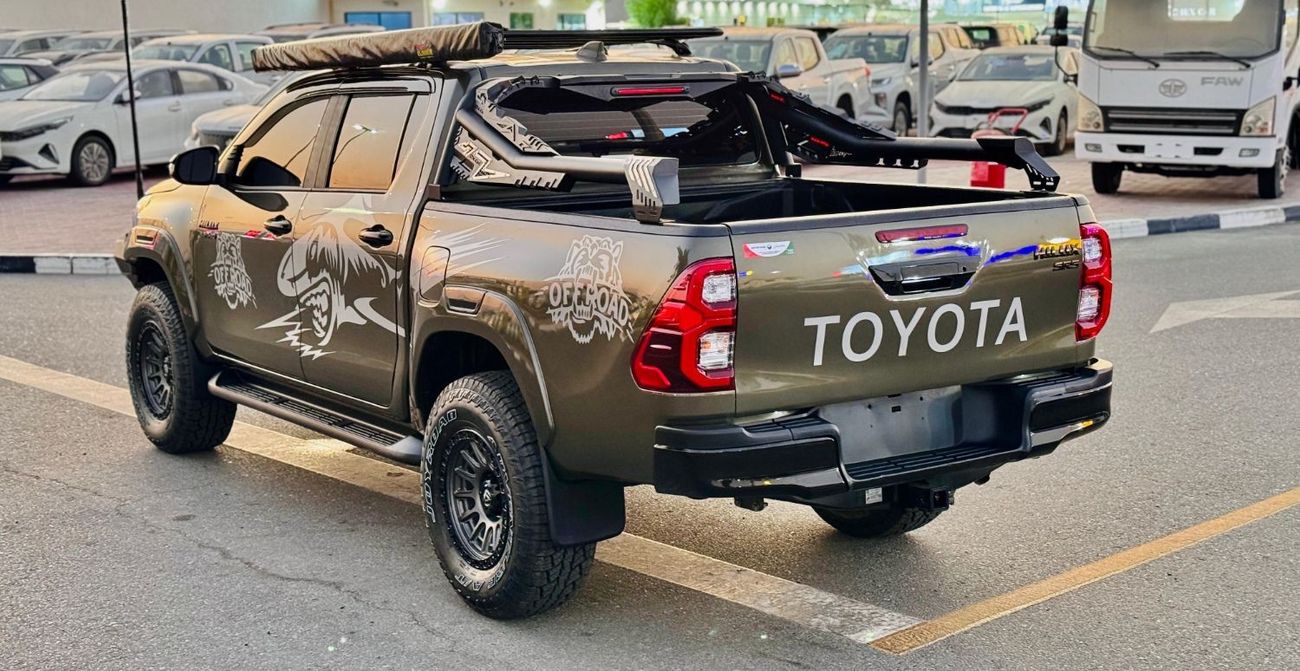 تويوتا هيلوكس OFF-ROAD MODIFIED | AWNING CAMPING TENT | 2.8L DIESEL | MT | 2023 | REAR VIEW CAMERA