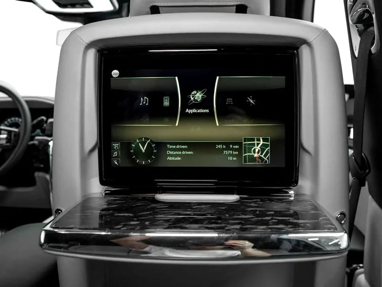 رولز رويس كولينان Cullinan with Mansory Kit