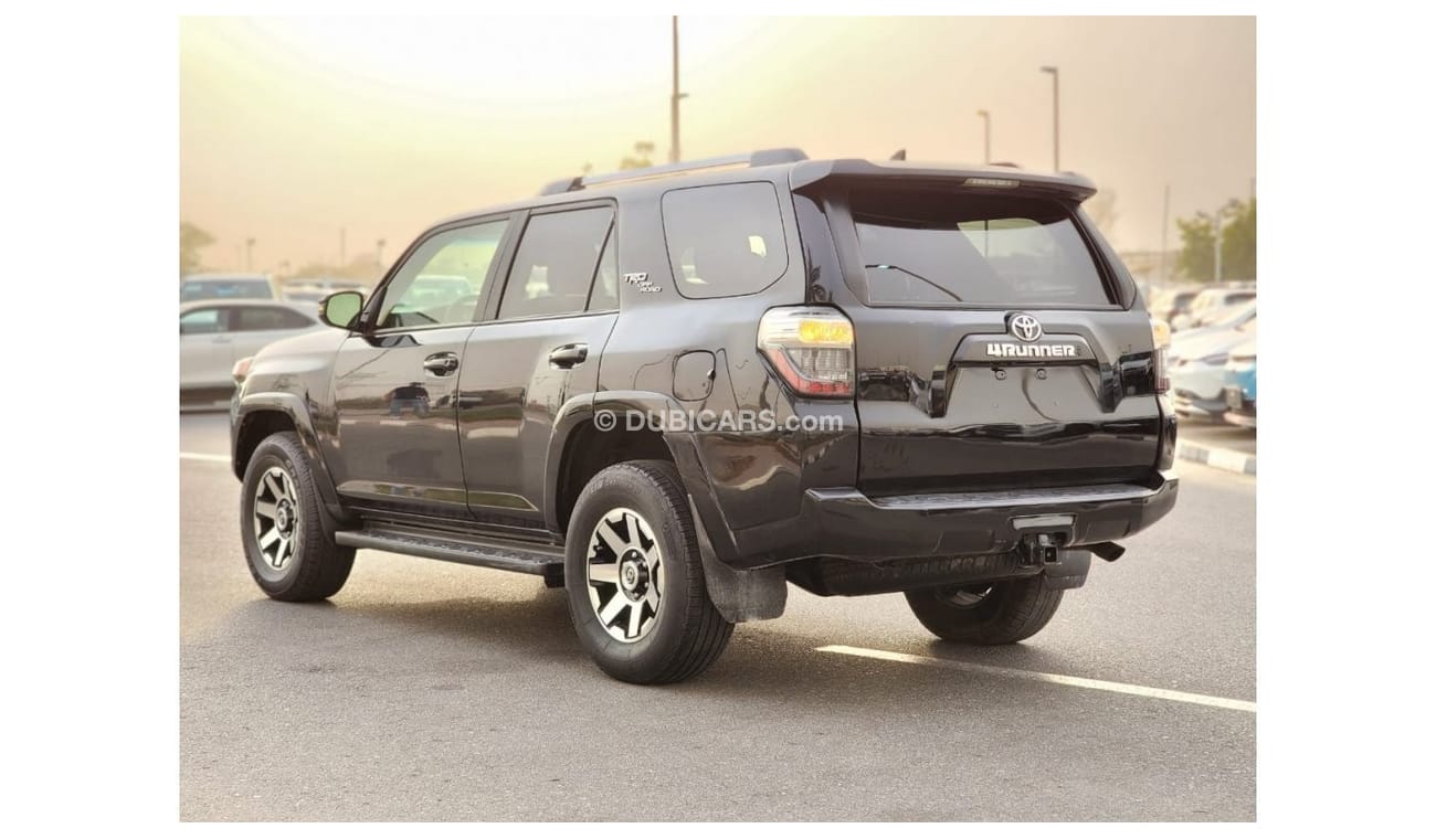 تويوتا Runner4 TOYOTA 4RUNNER TRD FULL OPTION