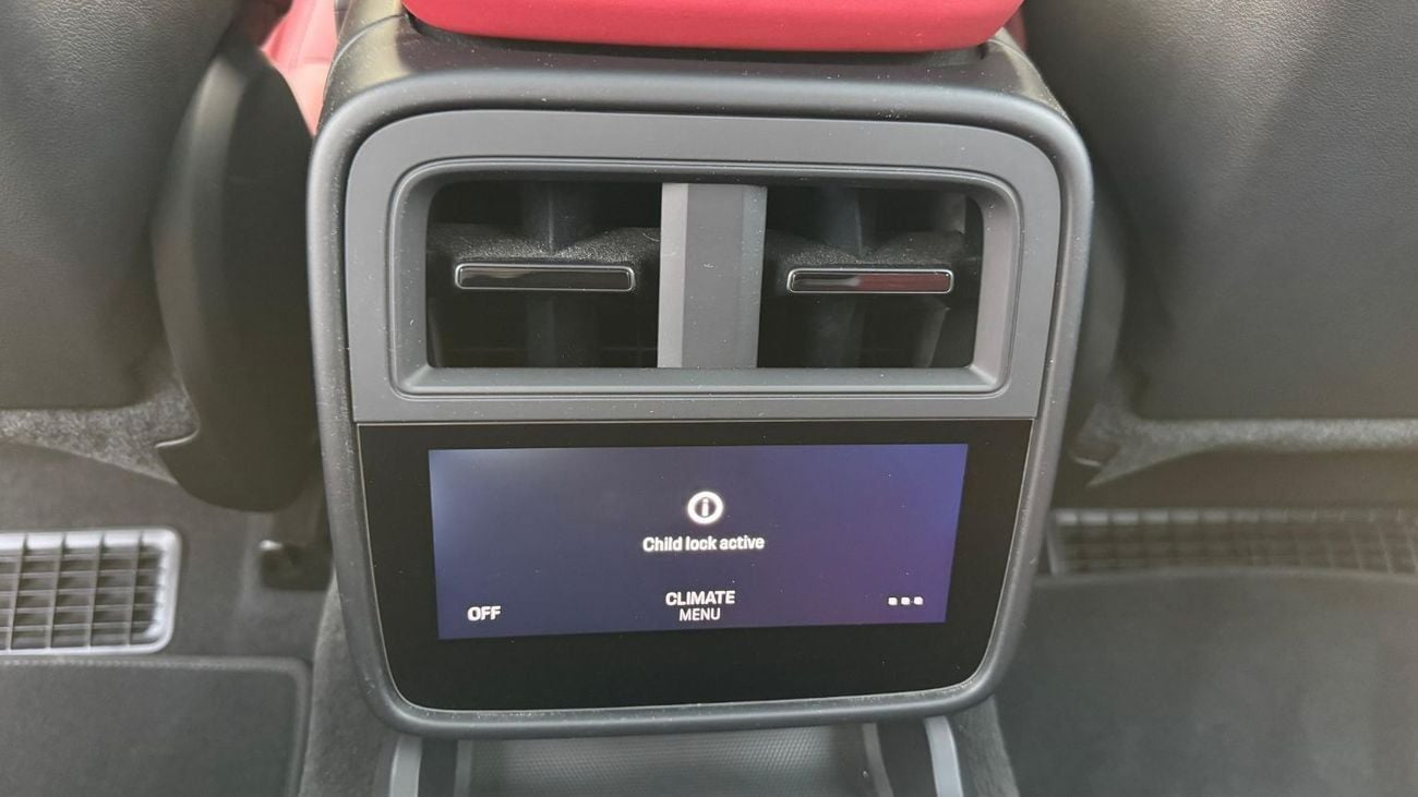 بورش تايكان Porsche Taycan 4S