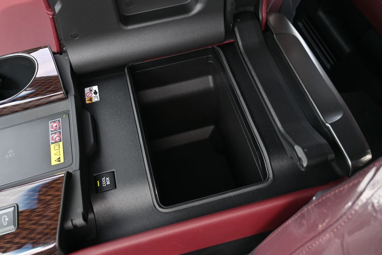 Lexus LX 700h Lexus LX700h Signature 3.5L Twin-Turbo + Hybrid V6, Petrol, Model 2025