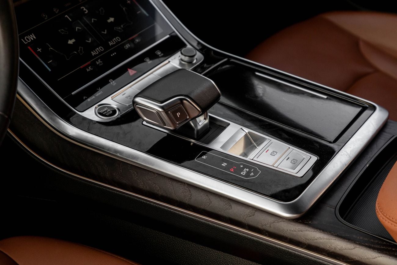 أودي Q8 Q8 S-Line | 3,917 P.M | 0% Downpayment | AUDI WARRANTY & SERVICE