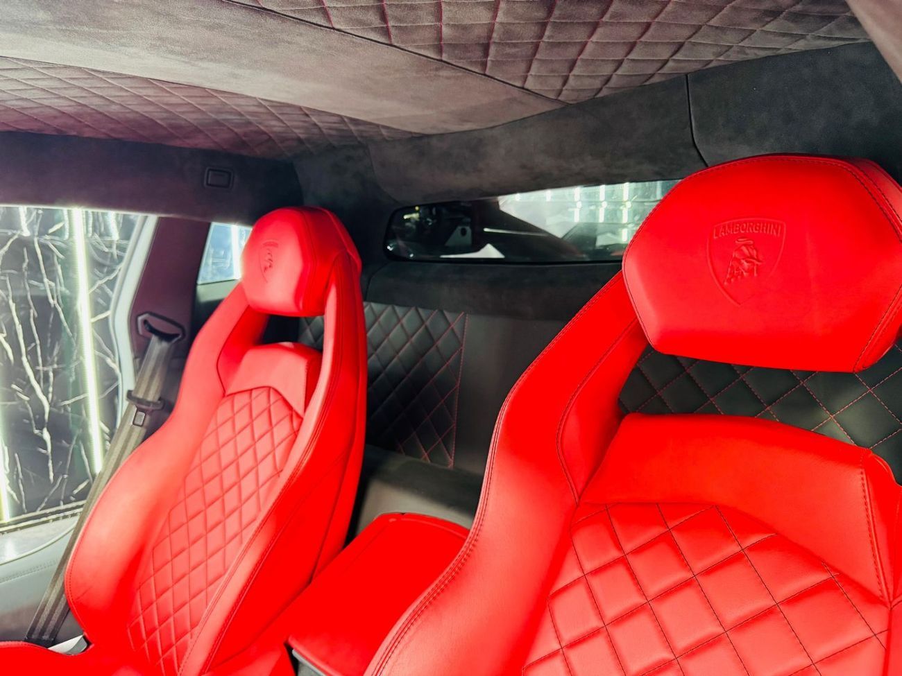 Lamborghini Aventador 6.5L V12 2015 Lamborghini Aventador LP700-4, Full Lamborghini Service History, Very Low Kms, GCC