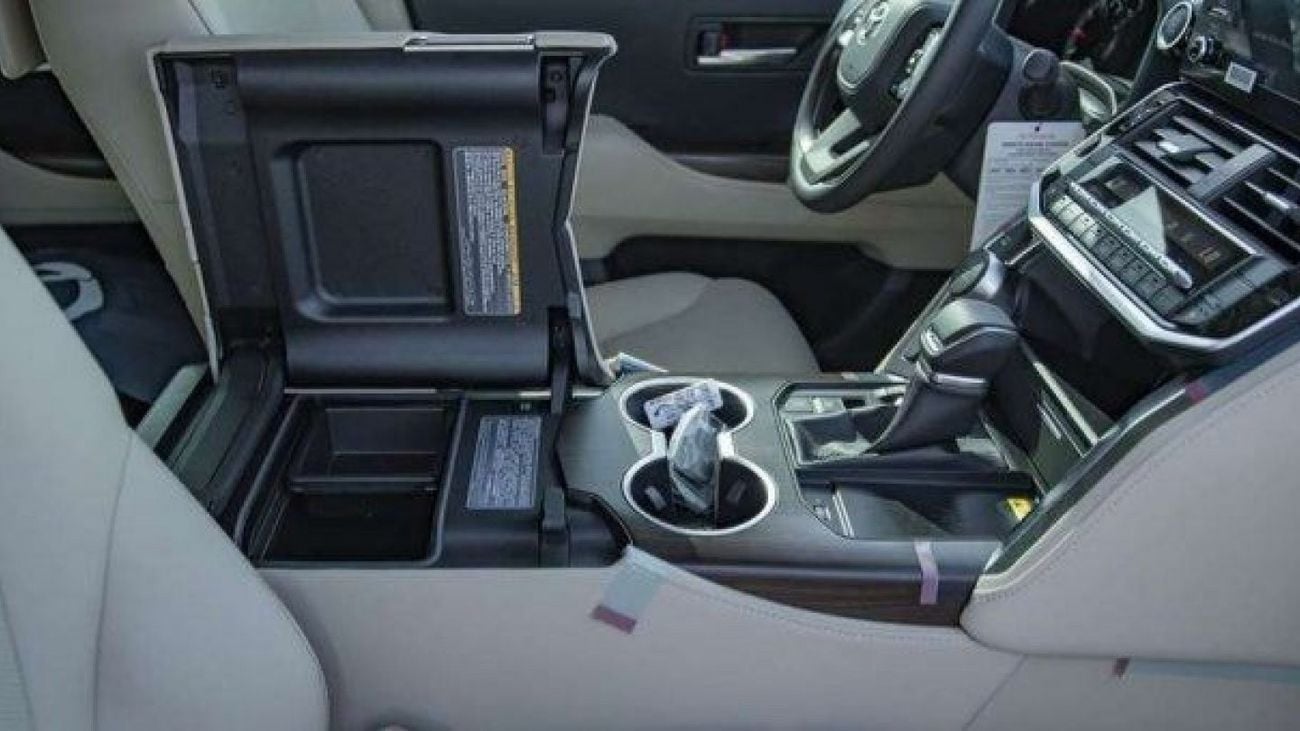 تويوتا لاند كروزر Land cruiser GXR 4.0L FULL OPTION 2025