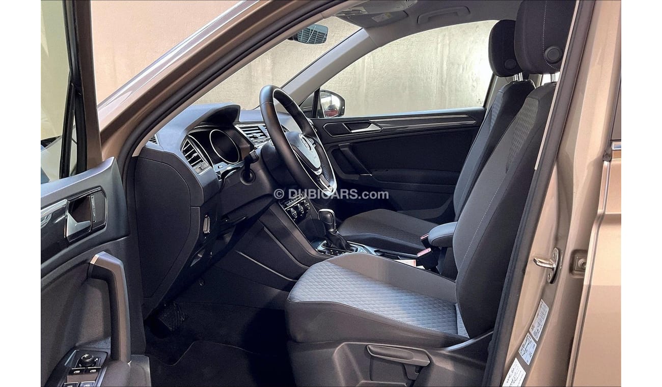 Volkswagen Tiguan SE