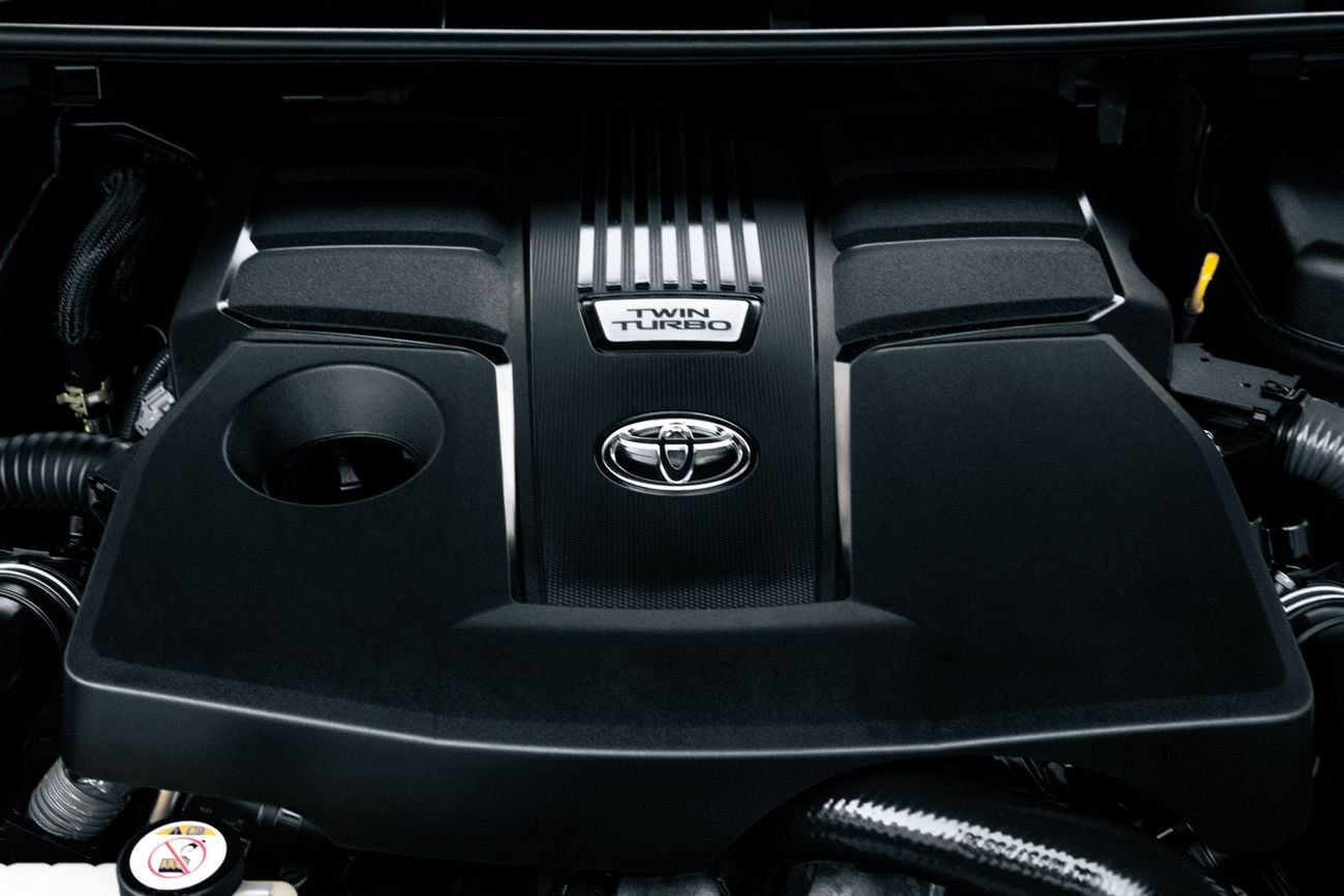 Toyota Land Cruiser Land Cruiser GR | 5,425 P.M | 0% Downpayment | Toyota Warranty!