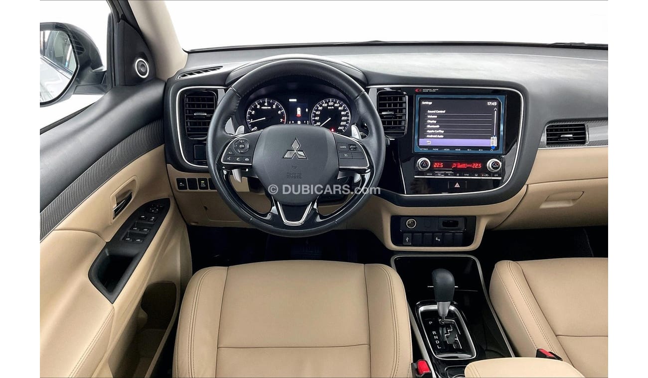 مرسيدس بنز S 550 5.5L-8 CYL-FULL OPTION -JAPANESE SPEC -EXCELLENT CONDITION