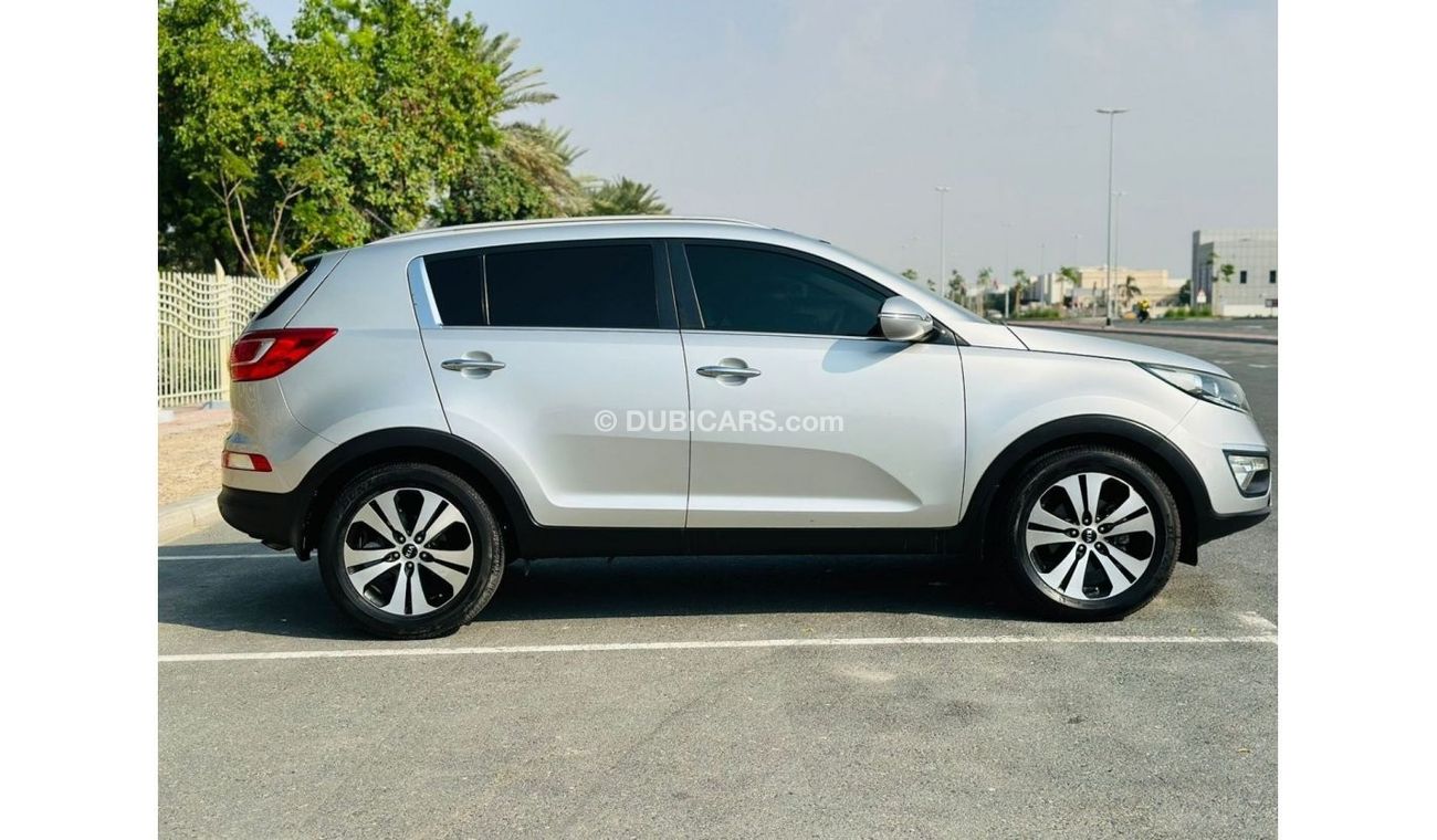 Kia Sportage LX 960 PM || KIA SPORTAGE 2.0L V4 || PANAROMIC ROOF || 0% DP || GCC || WELL MAINTAINED
