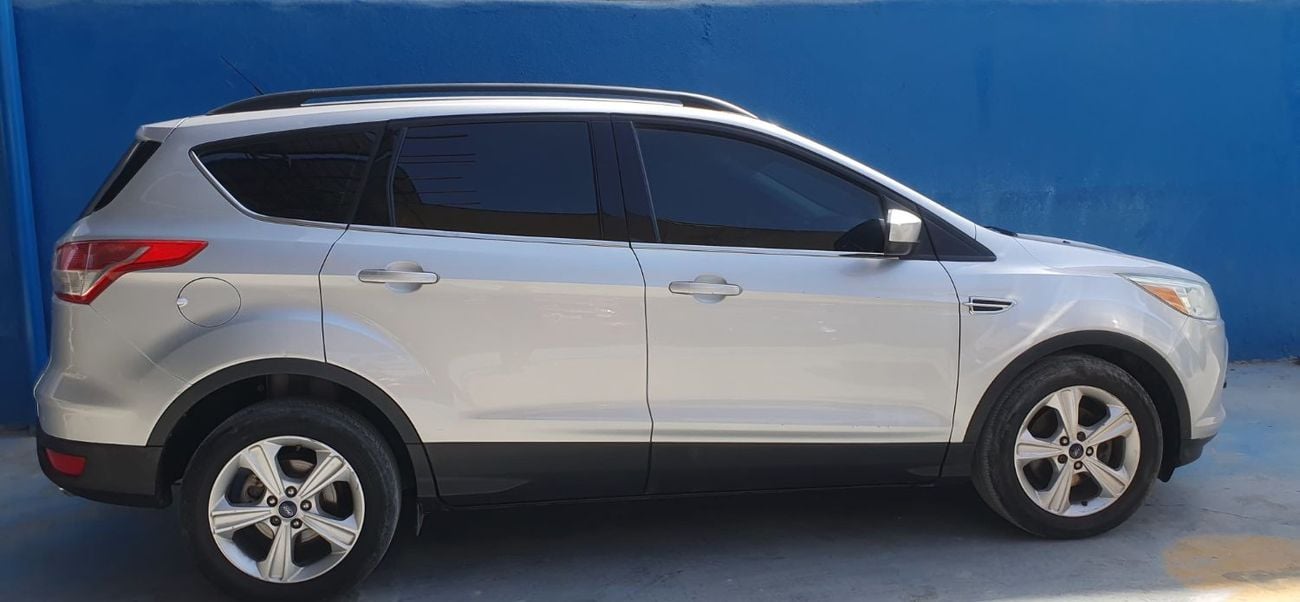 فورد إيسكاب 2.5L SE PETROL AUTOMATIC TRANSMISSION