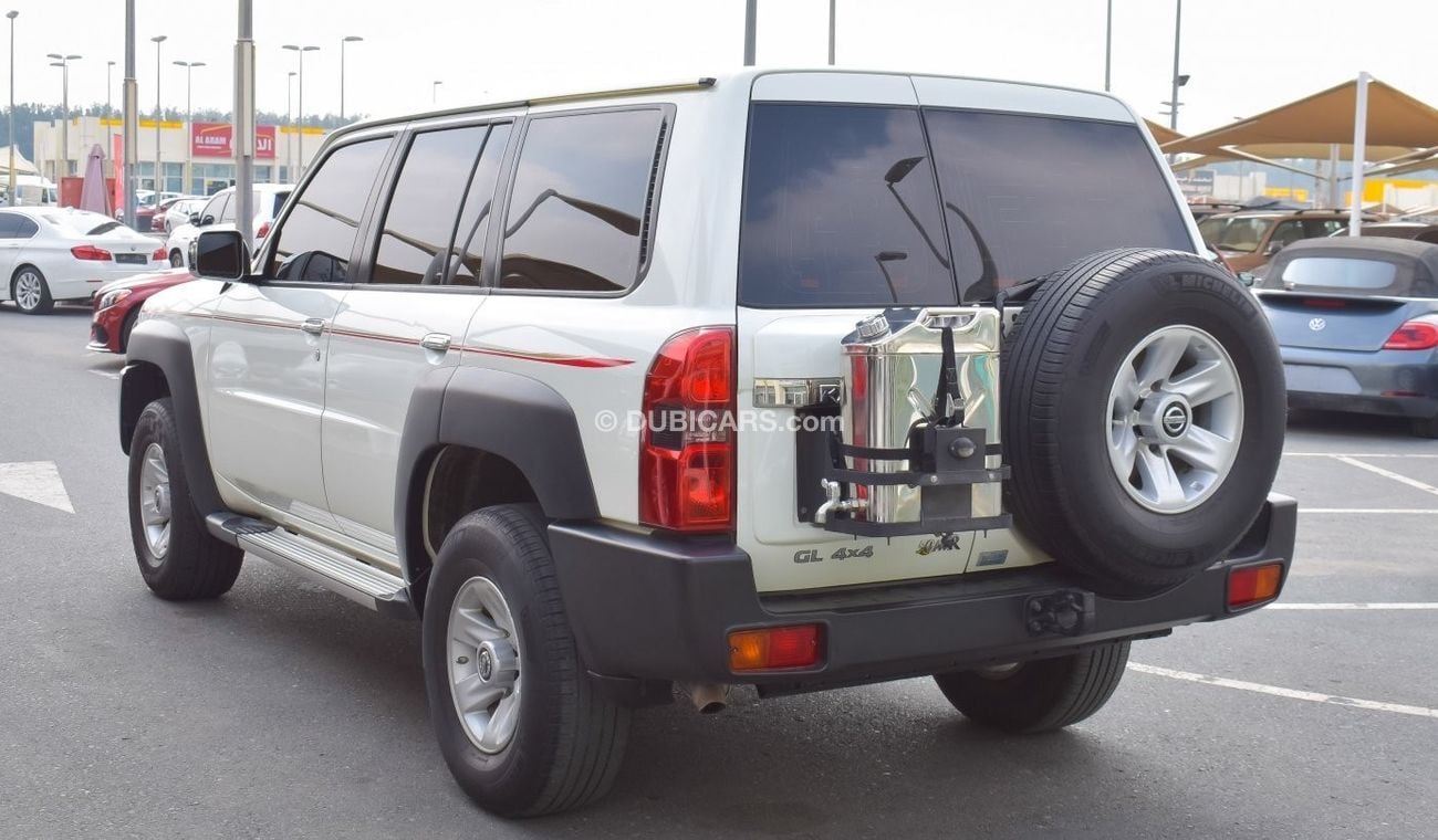 نيسان باترول سوبر سفاري GL