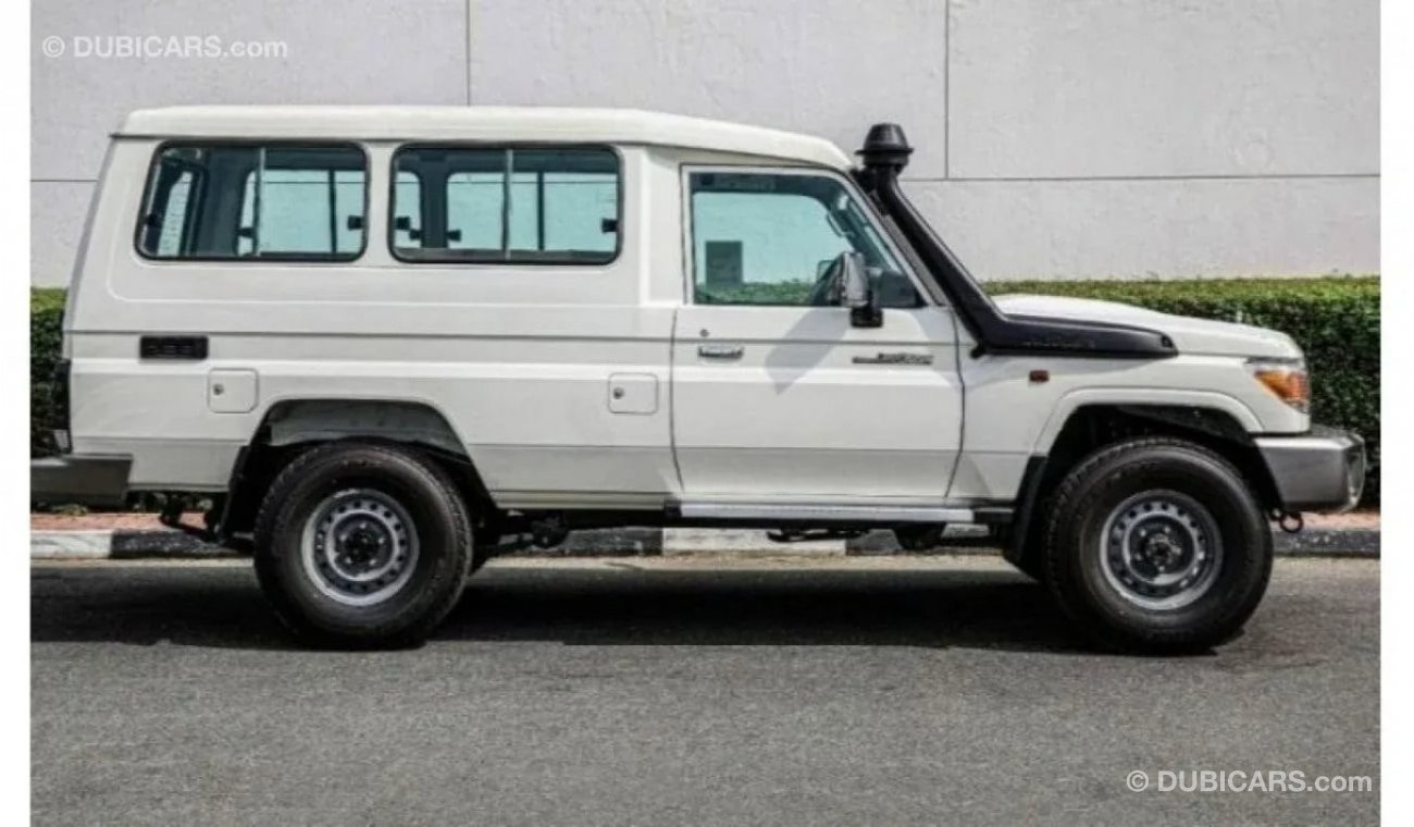 Toyota Land Cruiser Hard Top 4.5 L3 doors