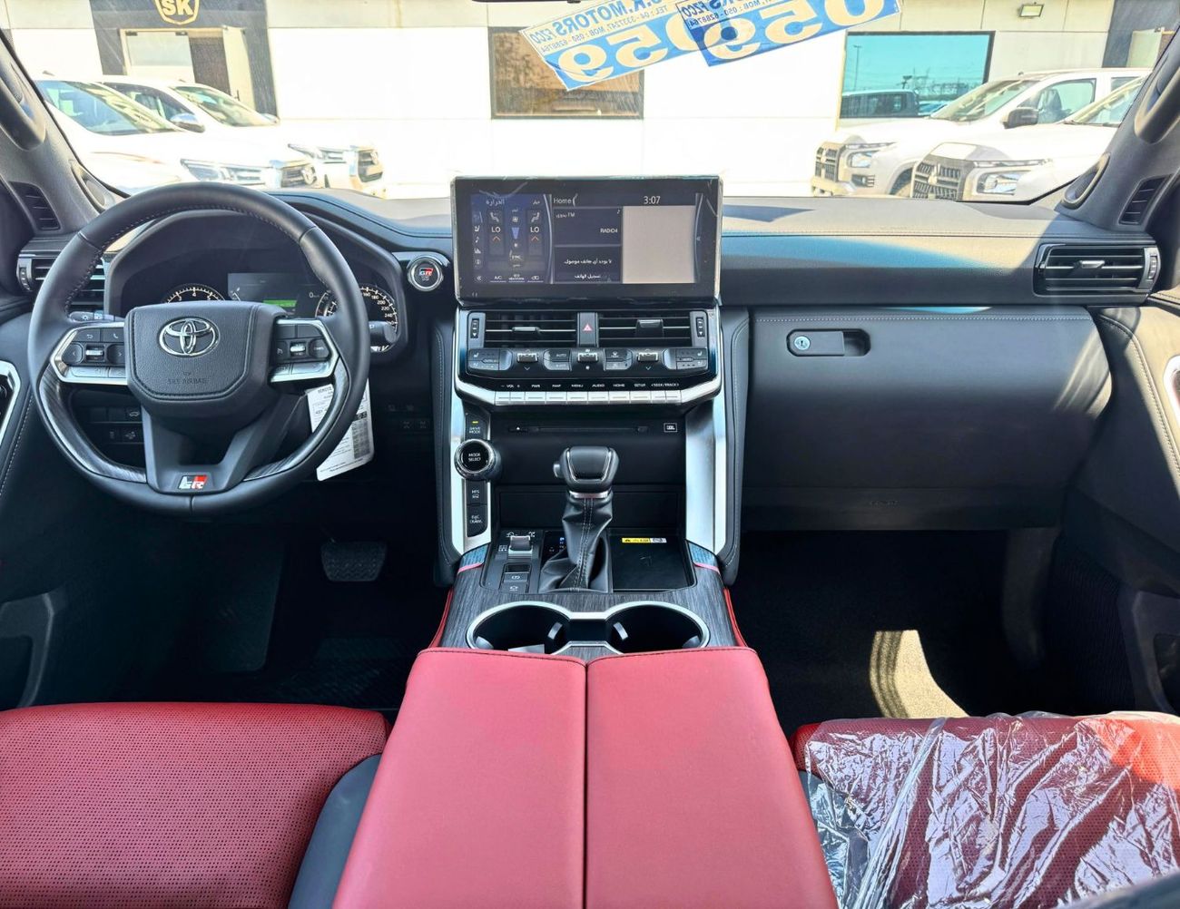 Toyota Land Cruiser GR SPORT / 3.5L / PWR SEATS / 360* CAMERA / HEADUP DISPLAY / SUNROOF / FULL OPTION (CODE# GR SPORT)