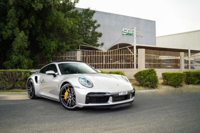 Porsche 911 Turbo S 3.8L (640 HP) Coupe