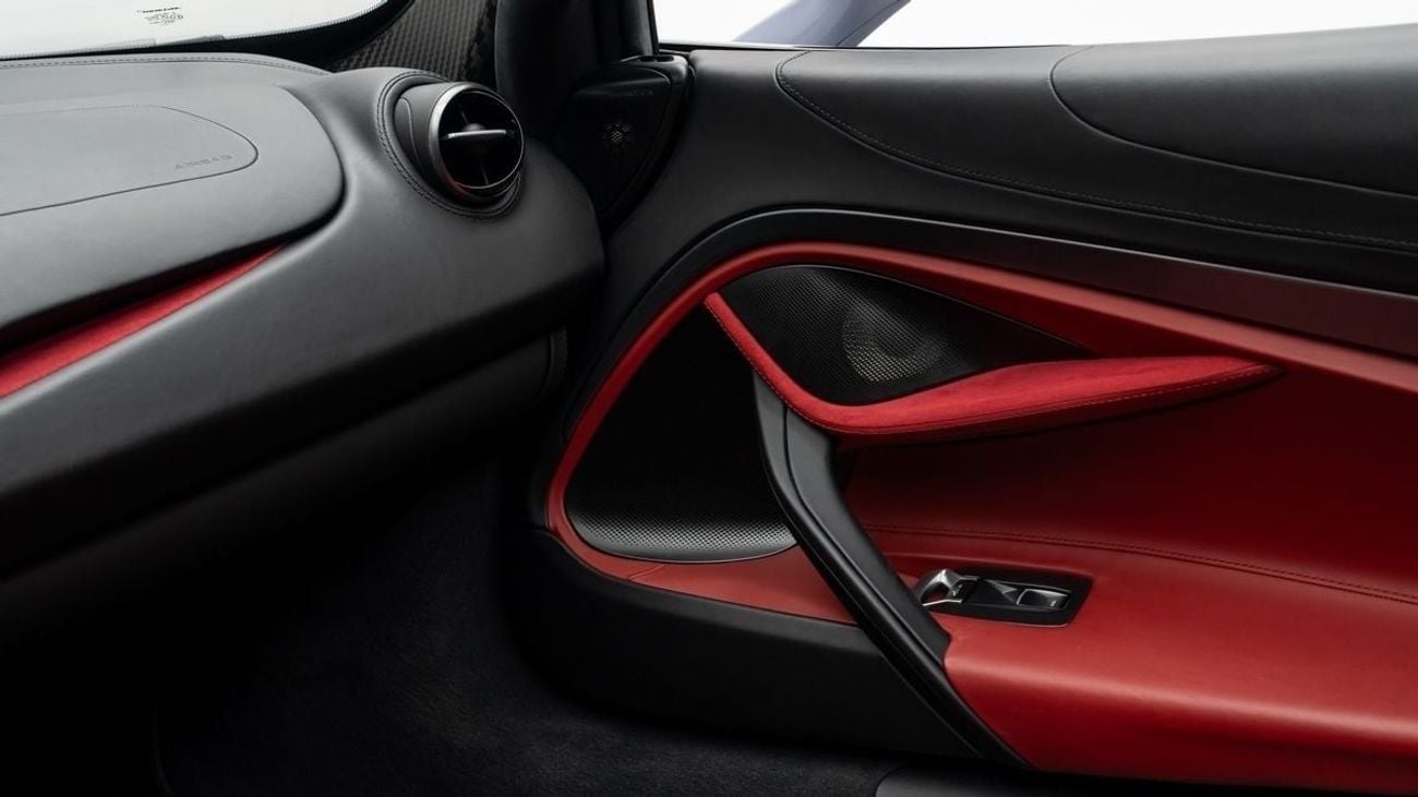 مكلارين 750S سبايدر - ٢٠٢٤ - دول مجلس التعاون الخليجي - تحت الضمان وعقد الخدمة