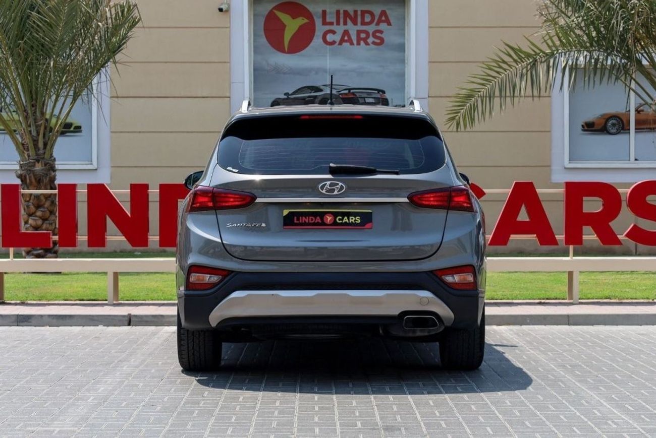 Hyundai Santa Fe GL Hyundai Santa Fe 2019 GCC under Warranty with Flexible Down-Payment/ Flood Free.