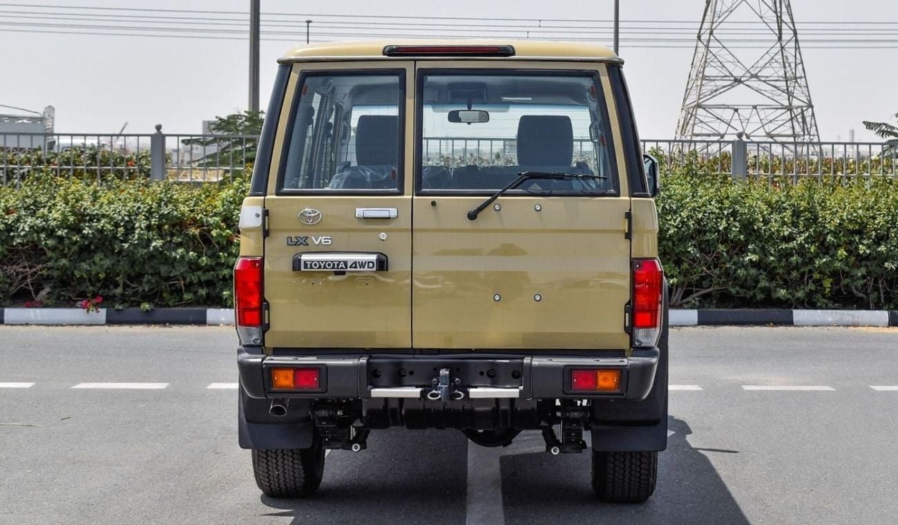 Toyota Land Cruiser 70 76 4.0L PETROL MID OPTION MANUAL TRANSMISSION ( WHITE AVAILABLE )