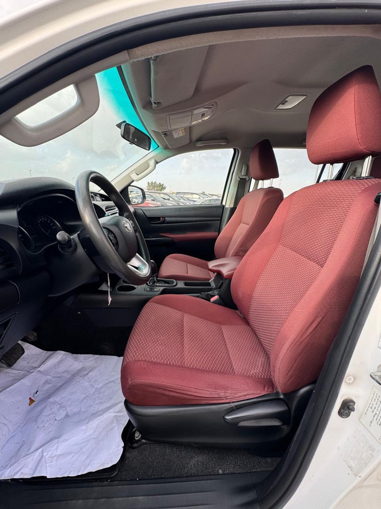 Toyota Hilux Toyota Hilux pickup 2019Model Engine 2.8 Diesel 4x4 colour white Transmission Automatic Interior.Bla