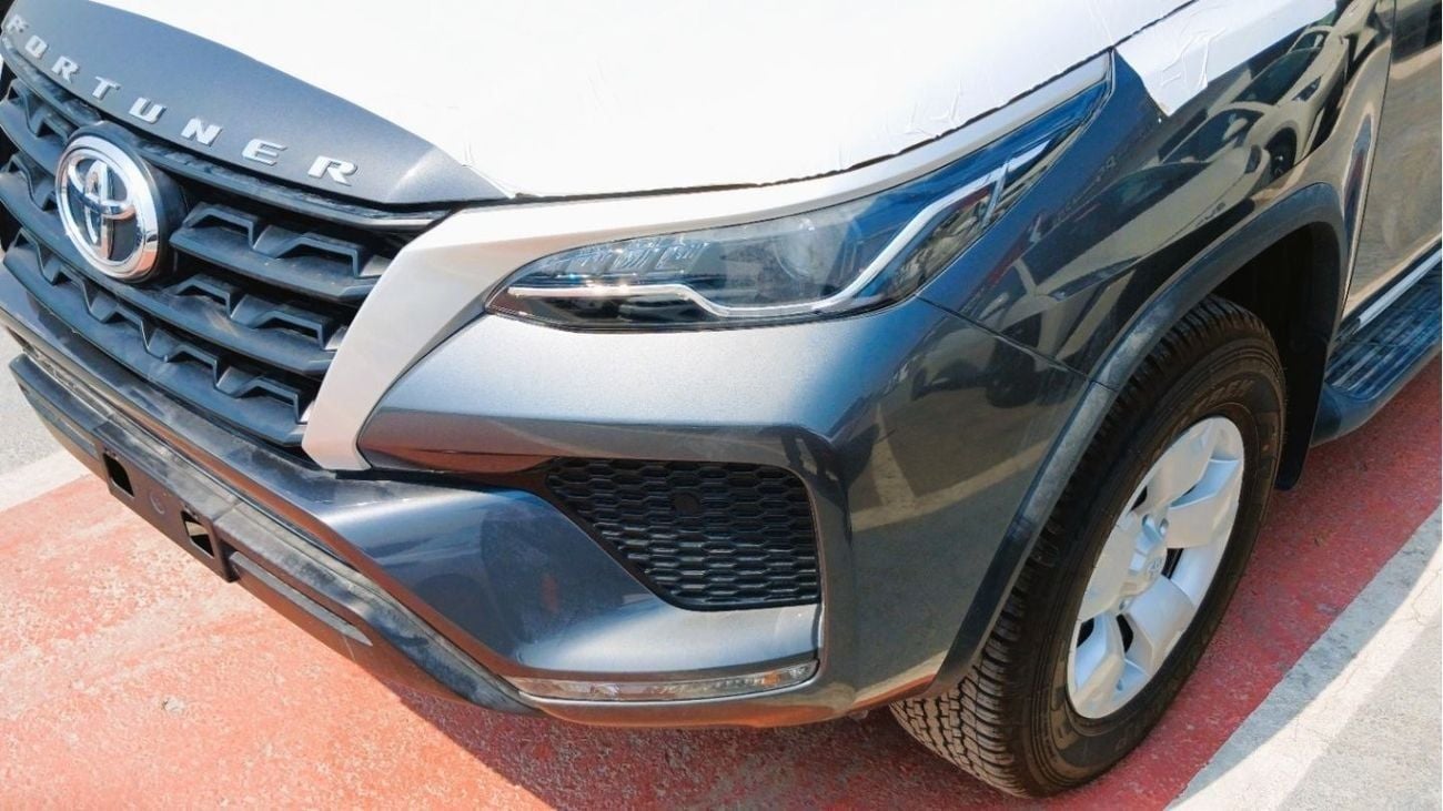 Toyota Fortuner Toyota Fortuner 2.4L Diesel GCC MID 2025YM