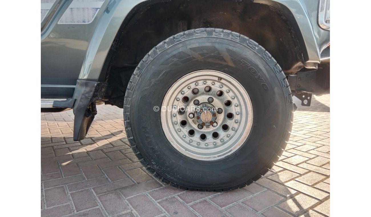 تويوتا لاند كروزر TOYOTA LAND CRUISER RIGHT HAND DRIVE(PM13982)