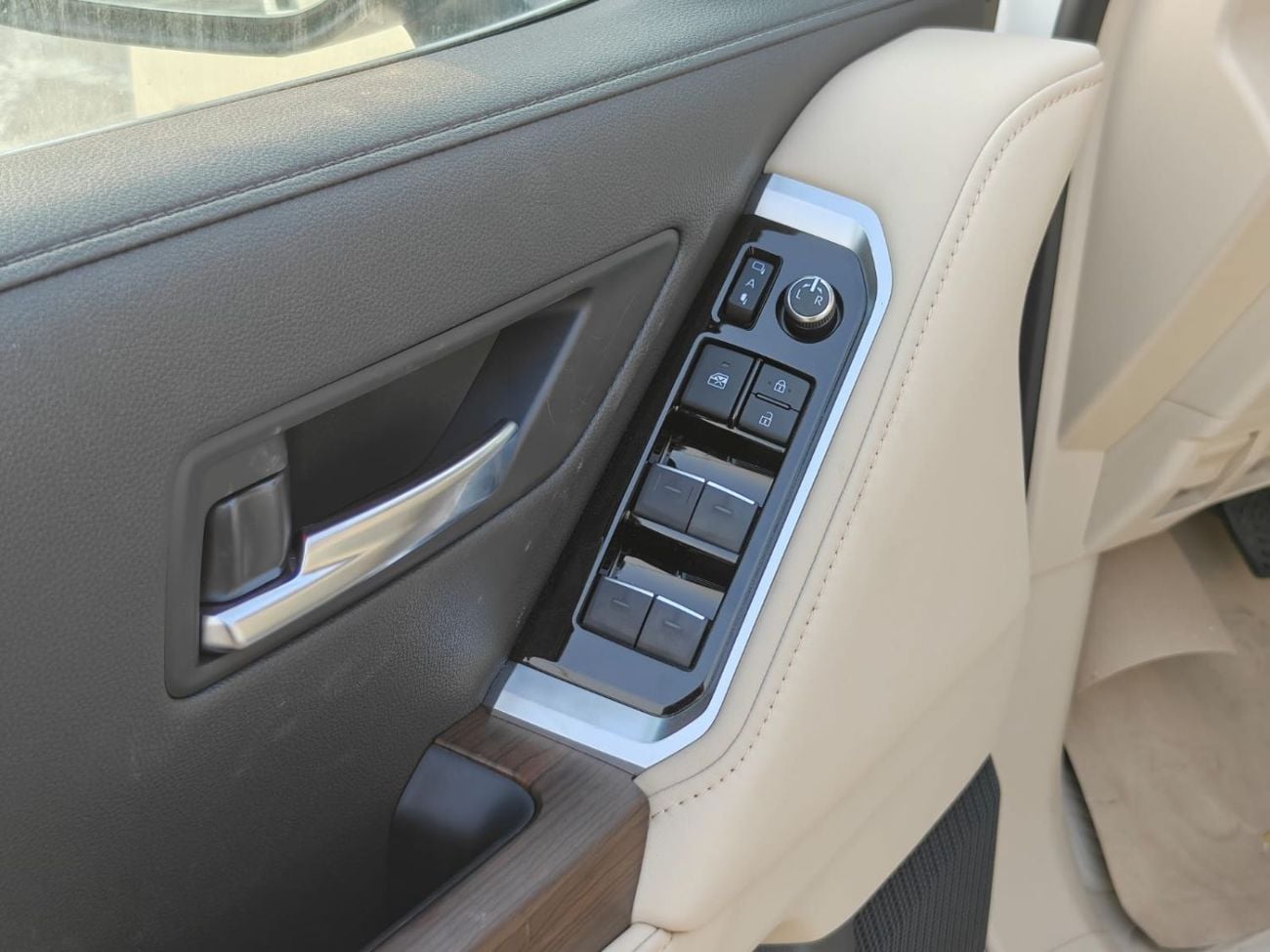 Toyota Land Cruiser VX GCC
