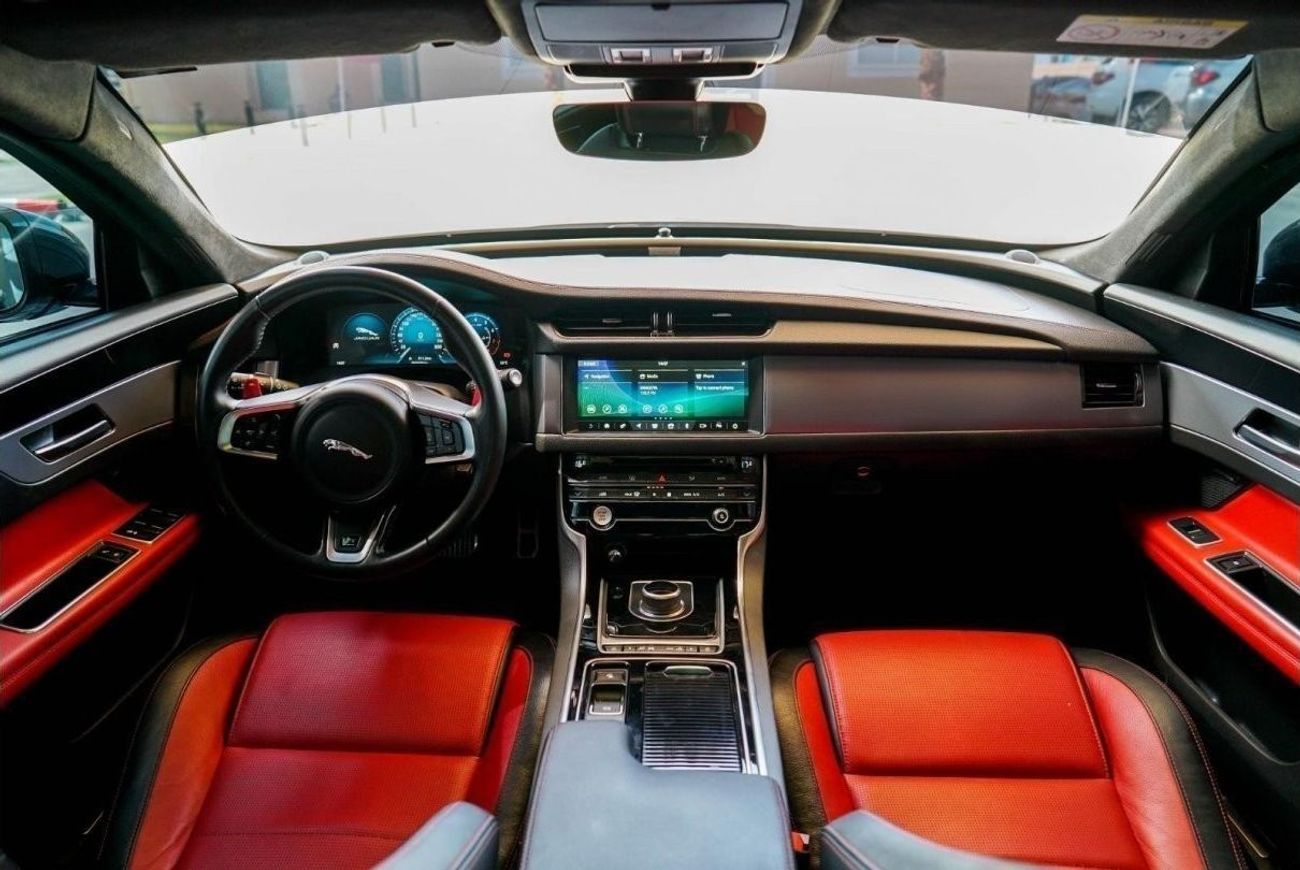 جاكوار XF R-ديناميك SE