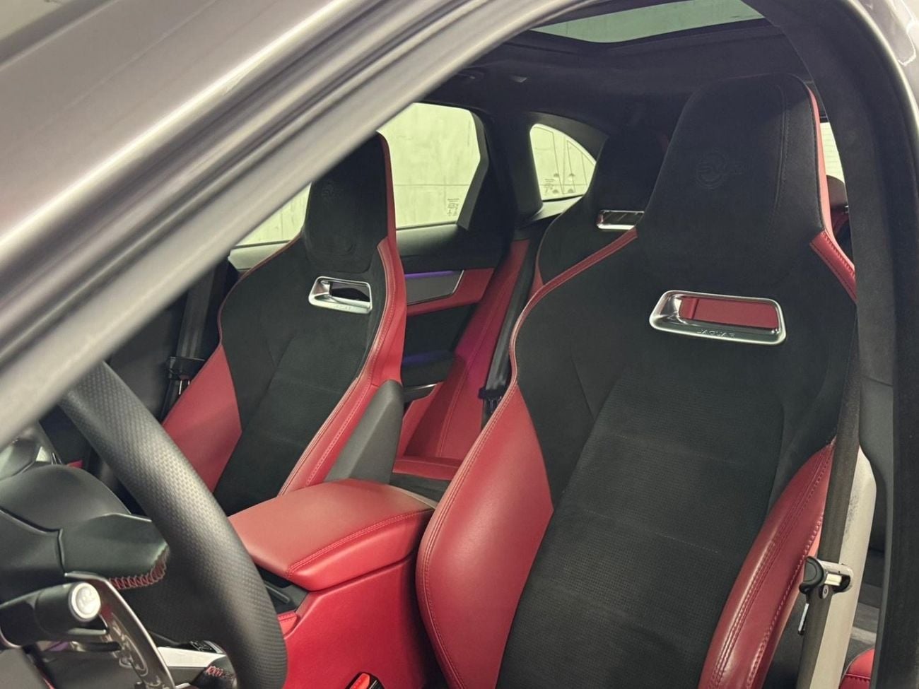 Jaguar F-PACE SVR 5.0L