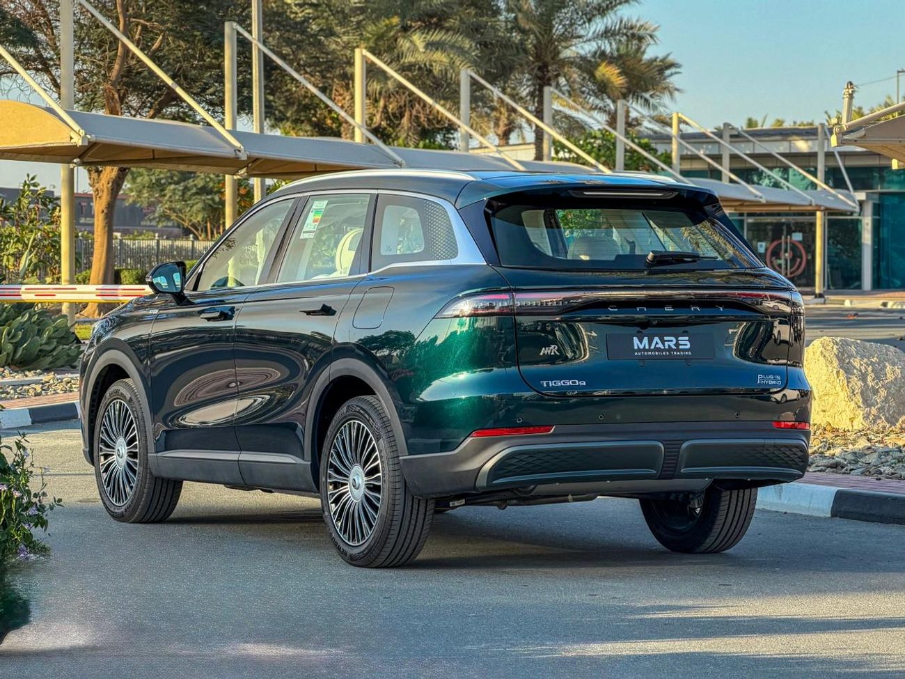 شيري تيجو 9 Chery Tiggo 9 PHEV Luxury | 1.5T Hybrid (Plug-In) | 610 Hp | AWR Warranty ( 6 Years or 200,000 Km)