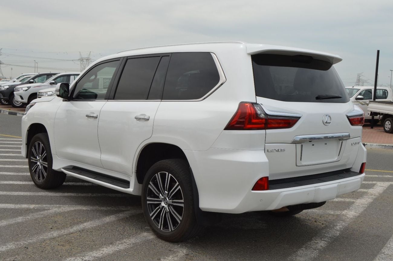 لكزس LX 570 SIGNATURE Right Hand Drive  Year: *2019* *Full option* Engine: 5.7L V8