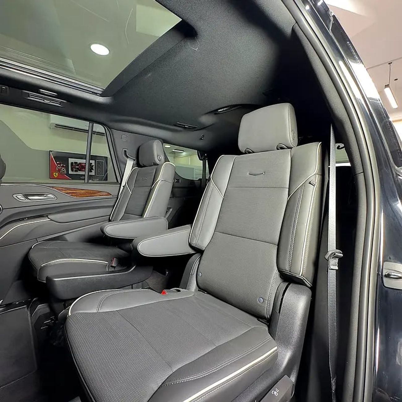 Cadillac Escalade Premium Luxury 6.2L 4WD Premium Luxury