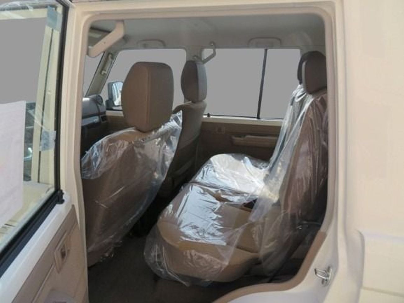 تويوتا لاند كروزر 70 76 2.8L TURBODIESEL MANUAL TRANSMISSION