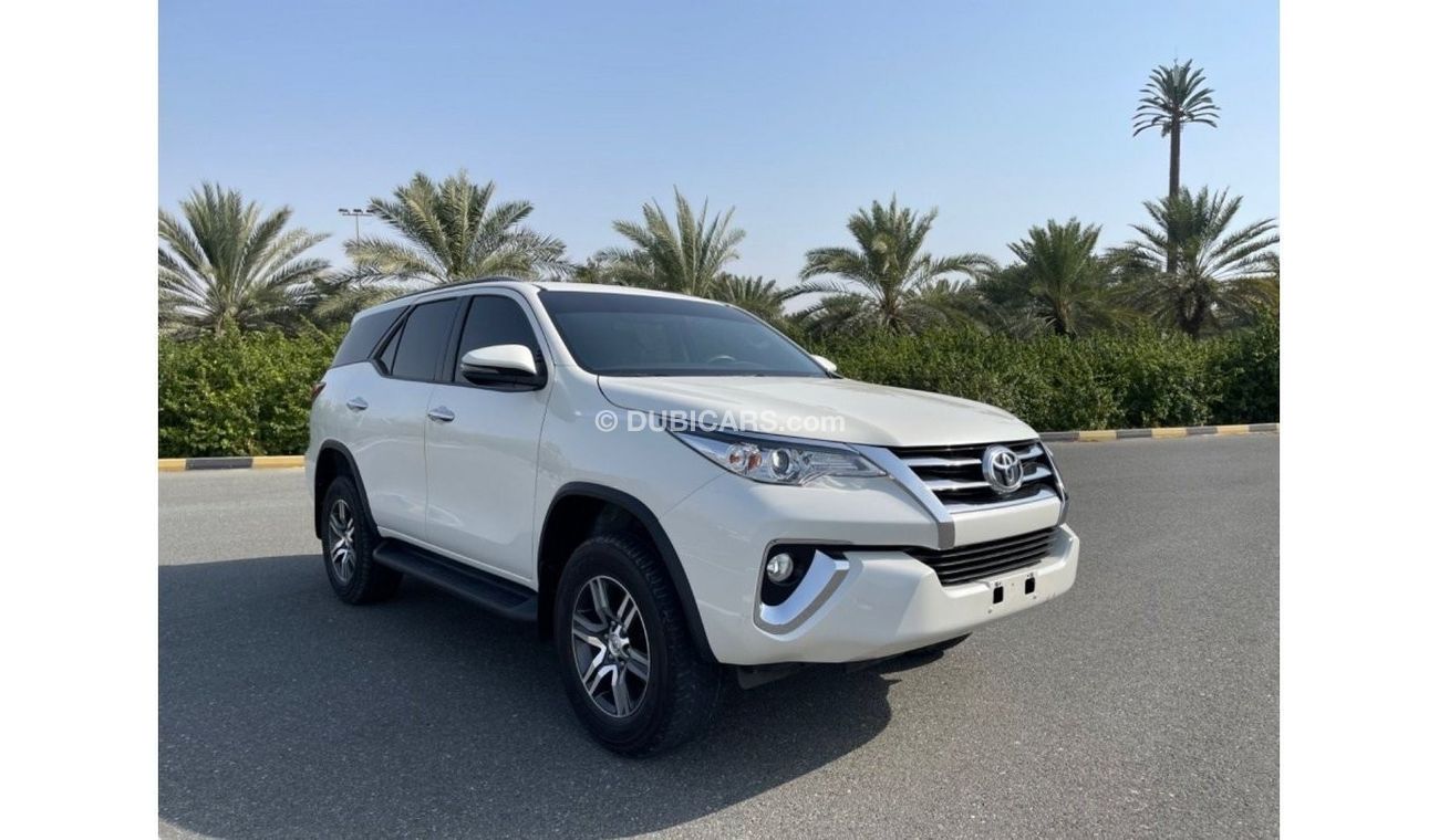 Toyota Fortuner EXR GXR TOYOTA FORTUNER  (GCC  _ SPEC) -  2019- VERY GOOD