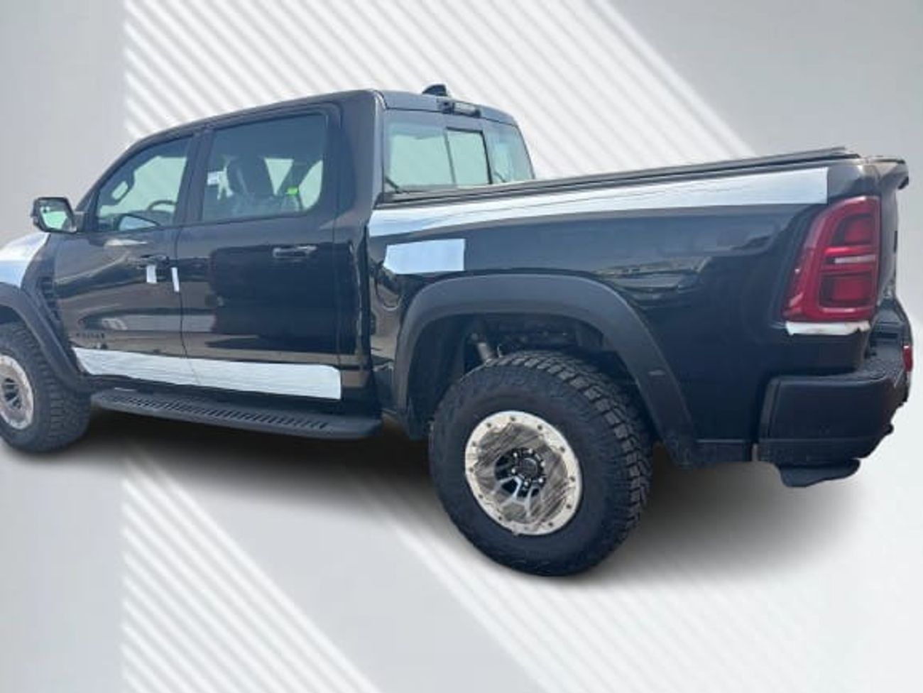 رام 1500 3.0L RHO TWIN TURBO PETROL AUTOMATIC TRANSMISSION ( ONLY FOR RE-EXPORT