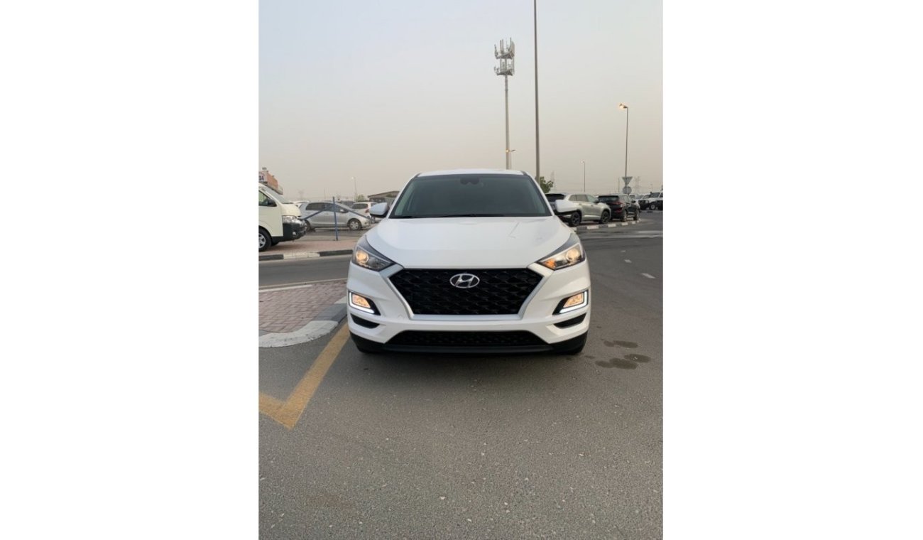 Hyundai Tucson AWD AND ECO MID OPTION 2.0L V4 2019 US SPECIFICATION