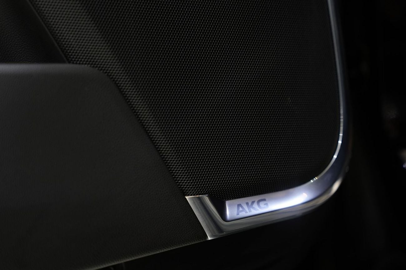 Cadillac Escalade SPORT PLATINUM 2023 Cadillac Escalade ESV Sport Platinum, Rear Entertainment Display, Dealer Warr + Serv!!