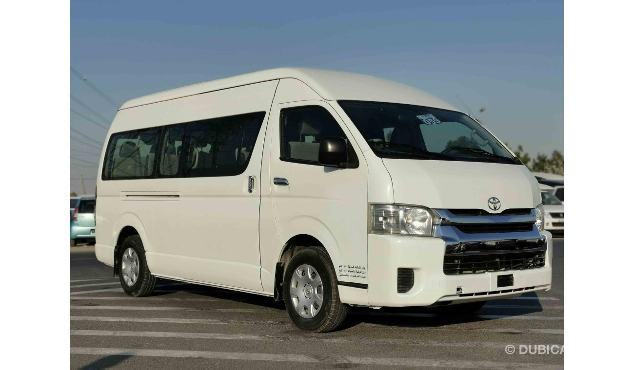 تويوتا هاياس 2.7L PETROL, 15" TYRE, 15 SEATS, KEY START (LOT # 706)